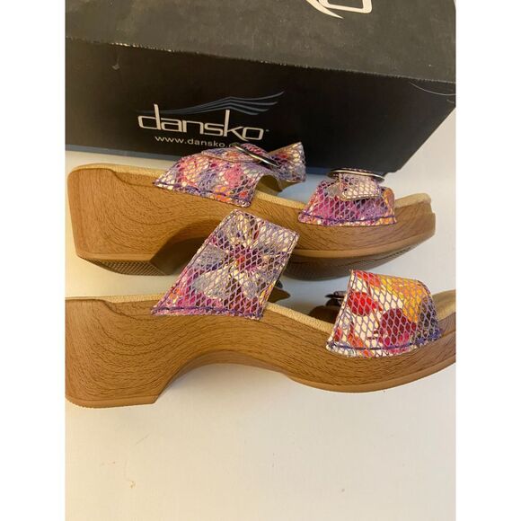 Dansko Heels 2 Buckles size 38 Purple Pink Animal Print USA 7 - Picture 2 of 7